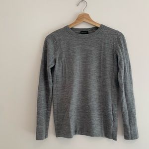 Club Monaco Grey Wool Size Med Sweater. Classic!